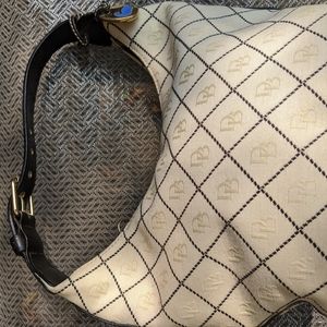 Dooney & Bourke tote purse